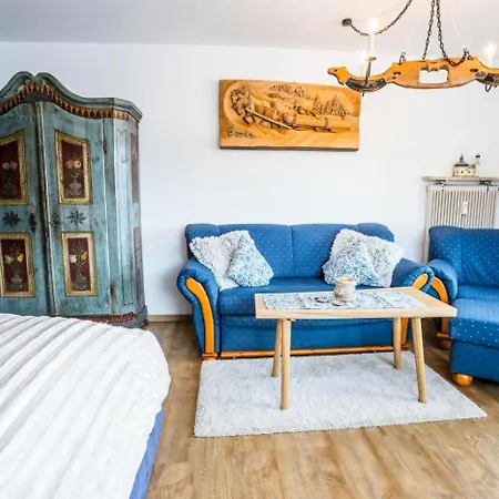 Amalie By Monicare Apartment *