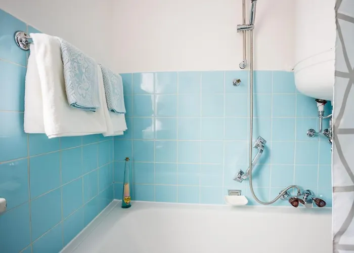 Amalie By Monicare *